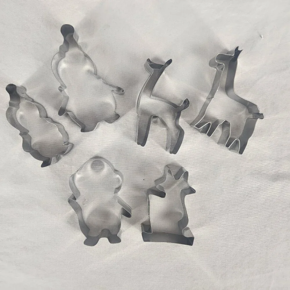Lot of 6 Misc Metal Cookie Cutters Clowns Animals Deer Giraffe Fox Party